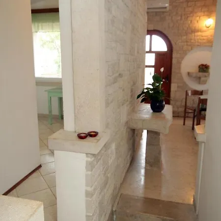 7357b Apartment